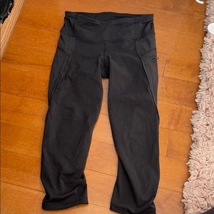 Black Lululemon Capri Leggings with Pockets